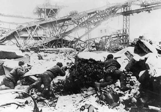9 iemesls  Staļingradas... Autors: 100 A 10 iemesli, kādēļ Hitlers zaudēja Otrajā pasaules karā!