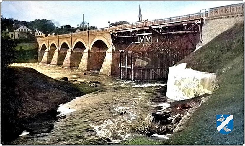 Kuldīgas tilta remonts 1920to... Autors: pyrathe Senā Kuldīga #5