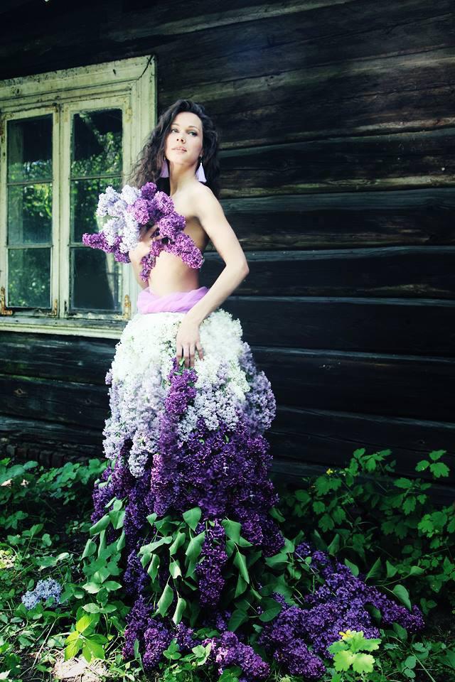 Darja Grigorjeva ir ārkārtīgi... Autors: 100 A Floriste no Latvijas rada "dzīvas" kleitas. Īsta pasaka!