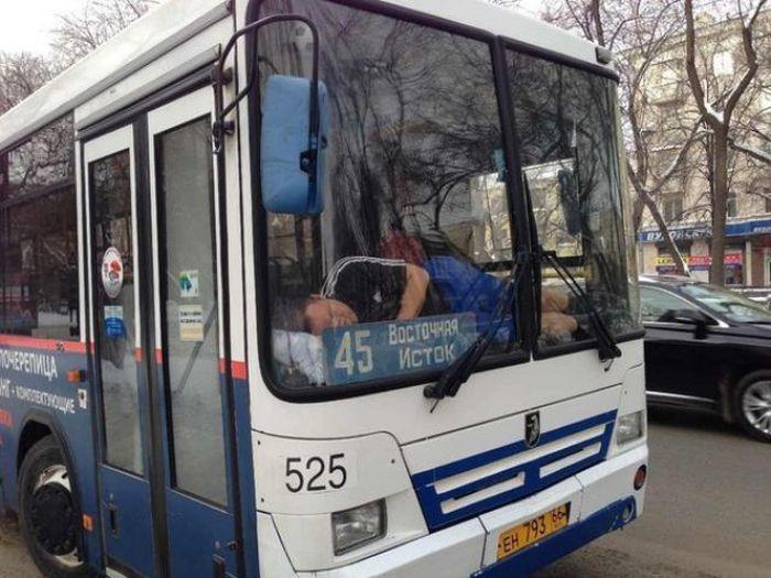 Autobusa scaronoferim diendusa... Autors: Emchiks Iespējams tikai Krievijā 14