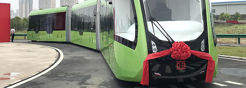 quotGudrais autobussquot... Autors: The Next Tech Ķīnieši parādījuši autonomu pilsētas "vilcienu", kuram nav vajadzīgas sliedes