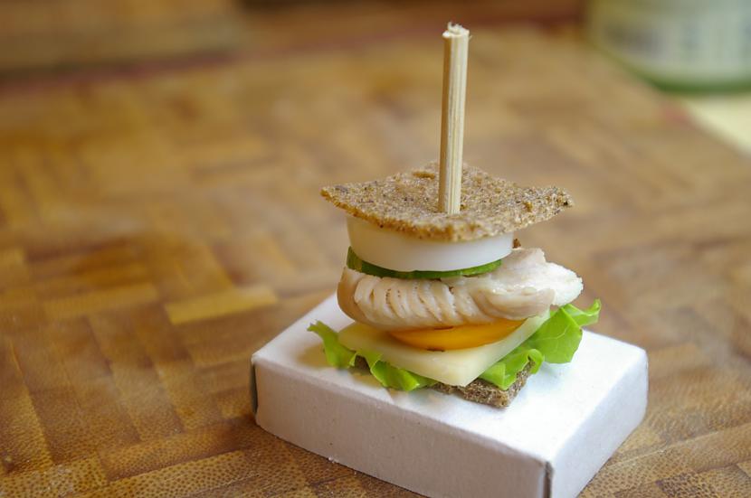 Skatīt tālāk būs GIF Autors: Cigors7 Club sendvičs KĀMIM!!