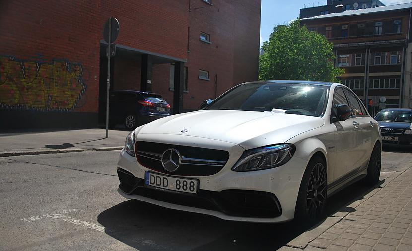 MercedesAMG C63 W205 Edition 1 Autors: LGPZLV Dārgas mašīnas uz Latvijas ceļiem. 2017 #9