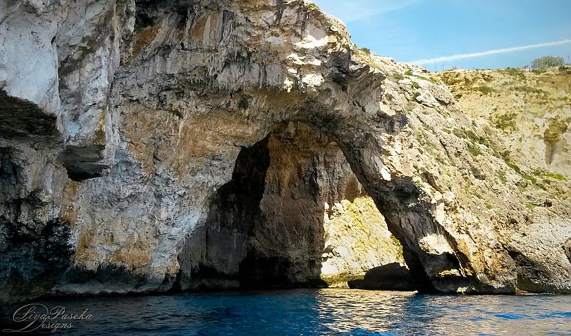 Zilo Grottu var apskatīt gan... Autors: The Travel Snap Brīvdienas siltajā Maltā