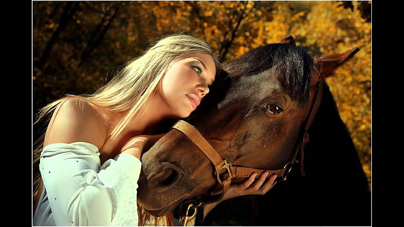  Autors: Drakonvīrs Sievietes un zirgi