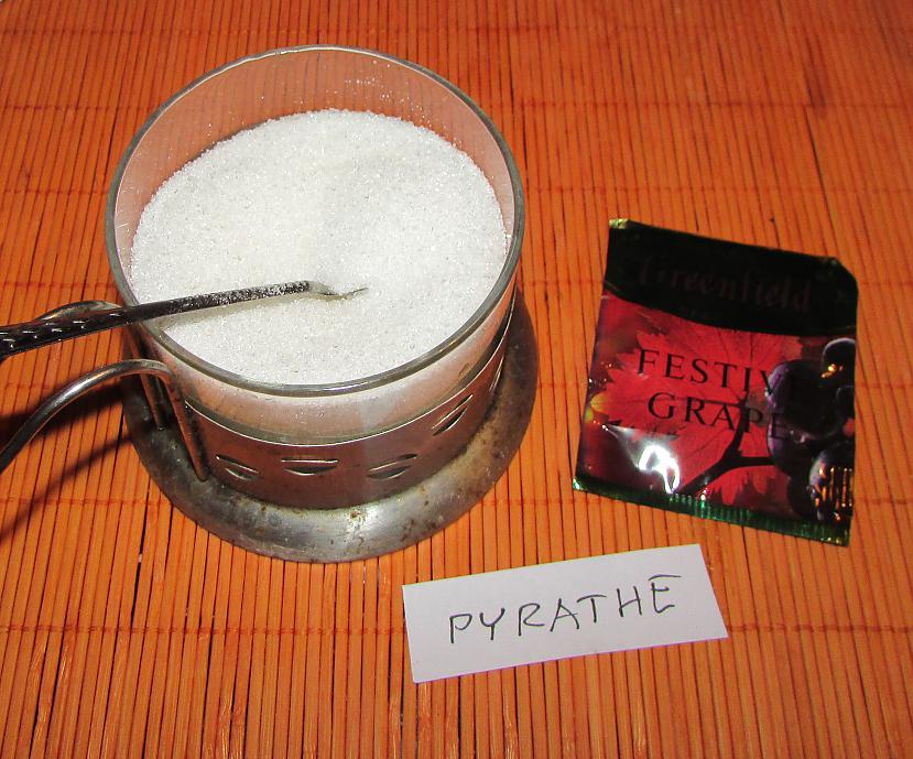  Autors: pyrathe FS cukurtrauks un tējas paciņa