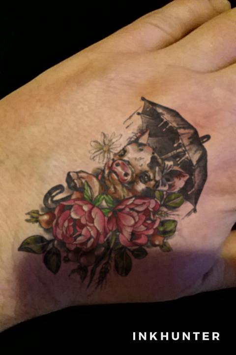 Cūka zem lietussarga ar rozēm... Autors: Kolch Fs Feik-tattoo (Labots)