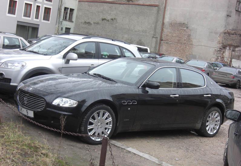 Maserati Quattroporte 2007... Autors: LGPZLV Kādas dārgas mašīnas uz Latvijas ceļiem bija PIRMS 10 GADIEM!