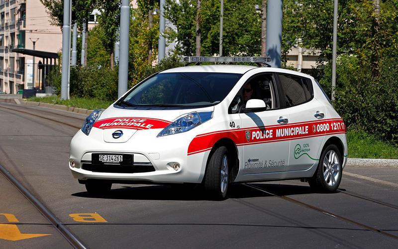 Nissan Leaf ScaronveiceBieži... Autors: Charged 40 Interesantākie policijas auto pasaulē.
