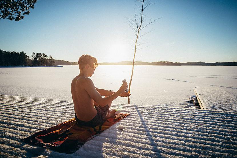 Vai potenciālie modeļi... Autors: Lestets Jauns fotogrāfs rada vasarīgas ainavas Somijas stindzinošajā ziemā