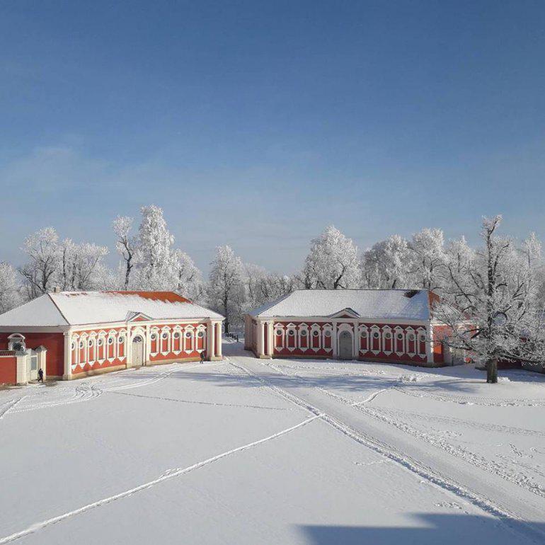 Īsta ziemas pasaka Rundāles... Autors: 100 A 25 pasakaini kadri, kurus mums atnesis bargais sals. Latvija vizuļo!