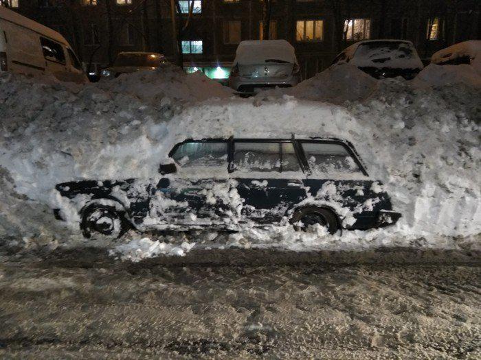  Autors: Fosilija Daži ''cīņas'' paņēmieni ar sniegu Krievijā.