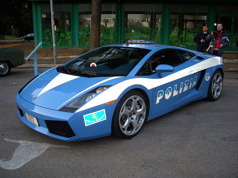 Itālijas Ceļu policijai ir... Autors: Buck112 Interesanti fakti par Itāliju.