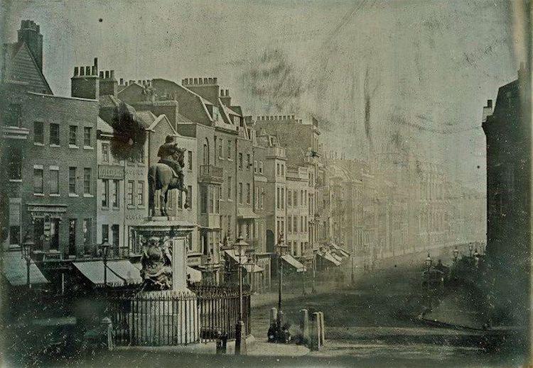 Londona 1839 g No Trafalgaras... Autors: Lestets Mūsdienu lielāko pilsētu pirmās fotogrāfijas