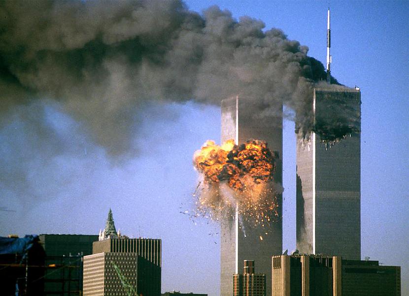 2001gada 11septembris 911 Bojā... Autors: Testu vecis 10 nāvējošākās dienas ASV vēsturē