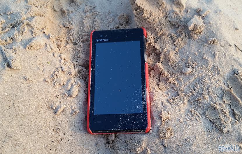 Pārsteigums Telefons izrādījās... Autors: pyrathe Ar metāla detektoru pa pludmali 2018 (maijs) #2