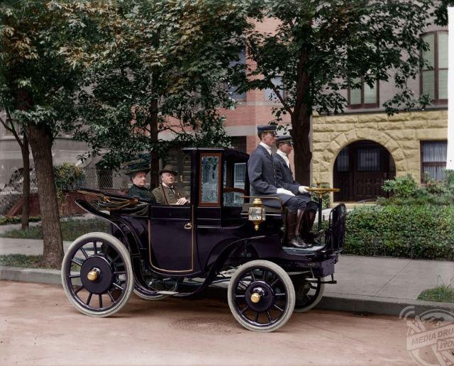 Senators Vetmors quotkarietē... Autors: Lestets Pirmo automobīļu un motociklu krāsotās fotogrāfijas no 20. gs. sākuma