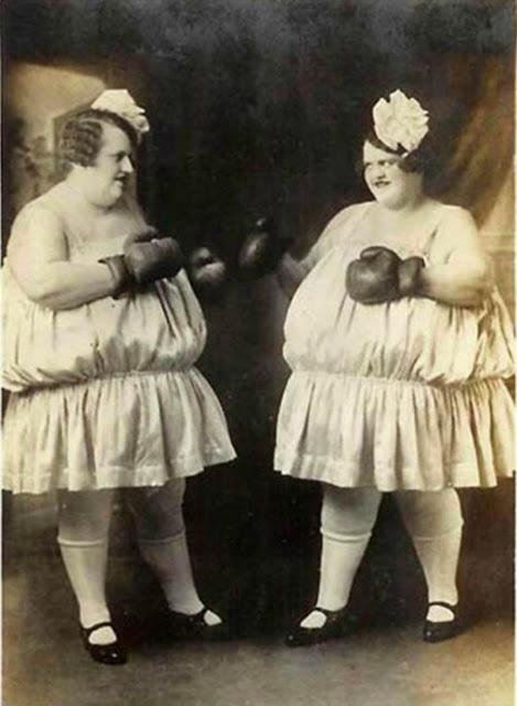 Karlsona māsas zināmas kā... Autors: Lestets Senākās sieviešu boksa fotogrāfijas