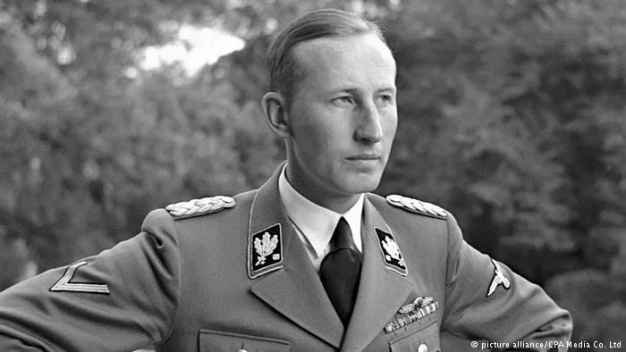 Reinhards HeidrihsApķērīgais... Autors: Artefakts Gestapo - cīņā pret nacistu ienaidniekiem