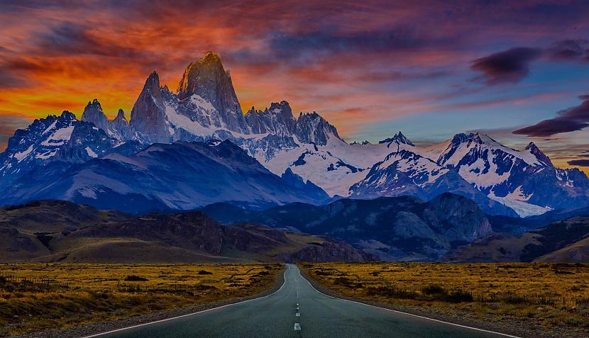 Torres del Paine Čīle Autors: matilde 24 pasakainas vietas, kuras ir vērts apmeklēt arī mūsdienās