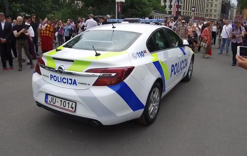  Autors: EV1TA Atklāta Valsts policijas transporta jaunā vizuālā identitāte