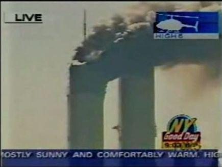 Lūk redzams ka no ēkas sāna... Autors: Vsauce 2001. gada 11. septembra uzbrukumu sazvērestības teorijas