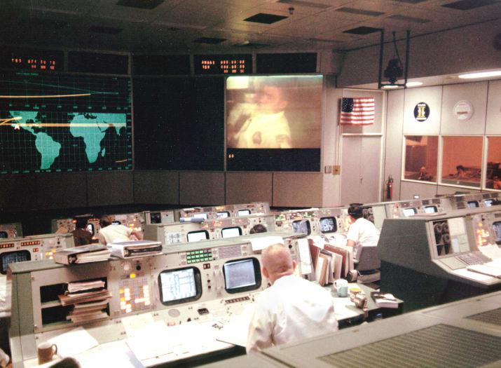 Misijas kontroles istaba... Autors: Lestets NASA agrīnās dienas retā fotogrāfiju kolekcijā