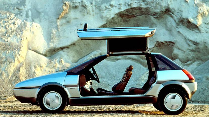Renault Gabbiano 1983Scaronis... Autors: Bauskas Motormuzejs Neparasti slavenu zīmolu automobiļi! (4. daļa)