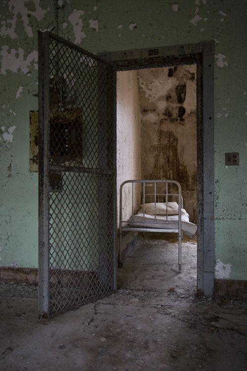 Norvikas valsts slimnīca... Autors: Lestets Dažādu laiku psihiatrisko slimnīcu fotogrāfijas