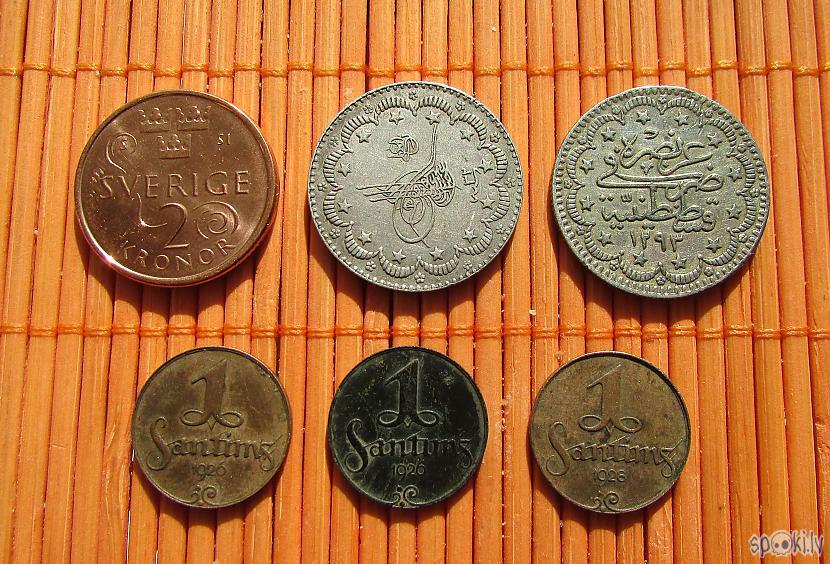 Dažādas monētas... Autors: pyrathe 10 lietas, kas nopirktas krāmu tirgū