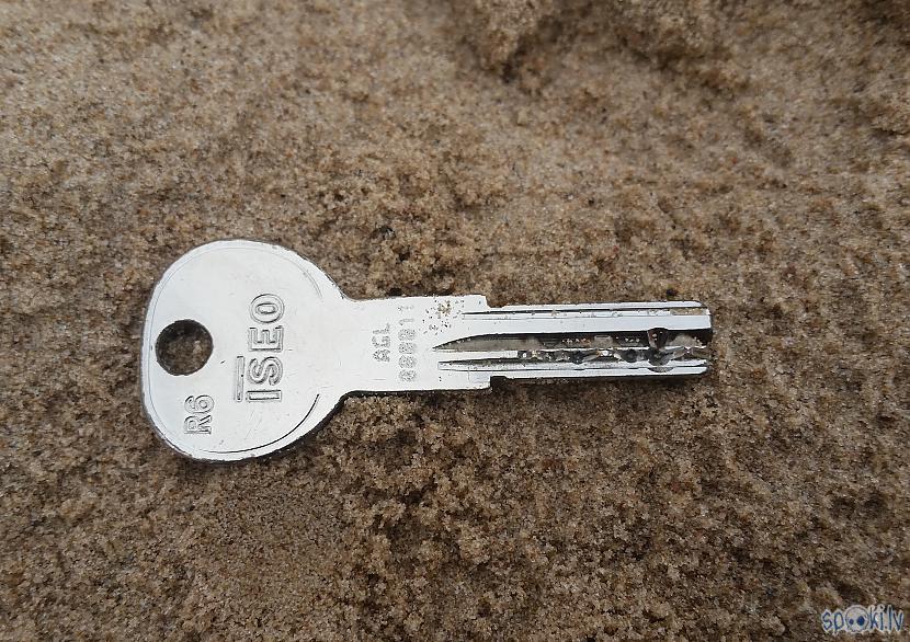 Atslēga no dzīvokļa kur nauda... Autors: pyrathe Ar metāla detektoru pa pludmali 2018 (augusts) #3