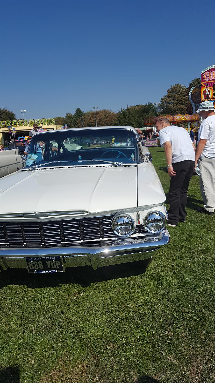  Autors: barbarastreizand UK car show/retro cars