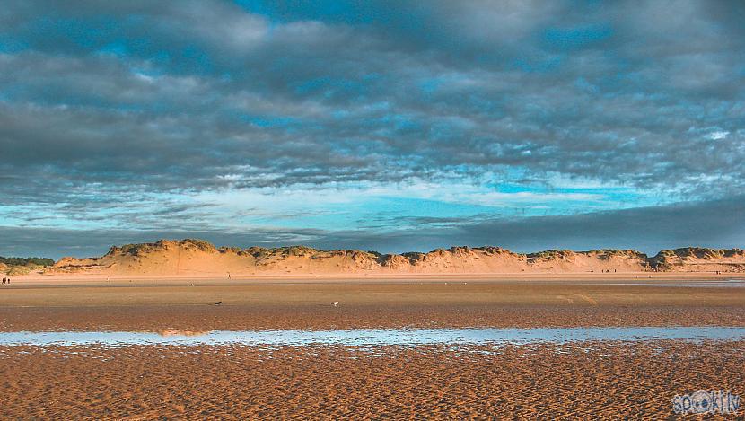 Jūra mēdz krietni atkāpties no... Autors: xDrive_Unlimited UK - Formby Beach