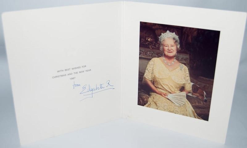 1987 gadā no karalienes mātes Autors: matilde Labākie karaliskās ģimenes Ziemassvētku apsveikumi no 1942. - 2018. gadam