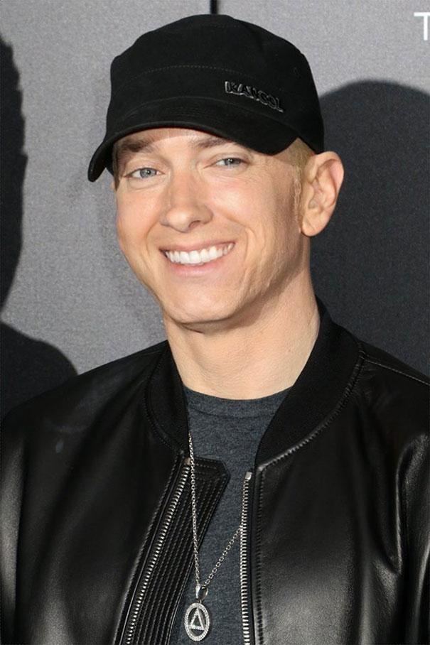  Autors: matilde Lūk, kā izskatītos Eminems, ja viņš kādreiz arī smaidītu