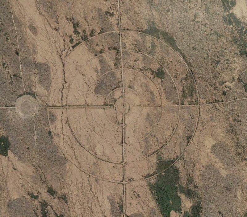 Poligoni kas atrodas netālu no... Autors: matilde 20 interesantas vietas, kas atrastas ar «Google Earth» palīdzību
