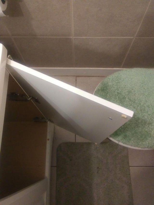 nbspLīdz tualetes skapītim ar... Autors: Lestets 19 dizaina piemēri, kas būtu smieklīgi, ja nebūtu tik briesmīgi