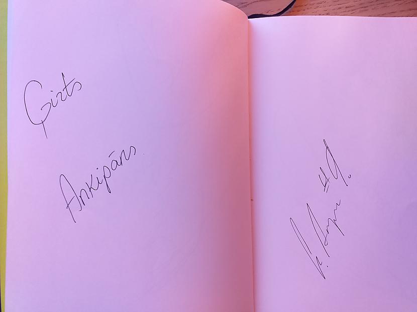 Ģirts Ankipāns Autors: Stone Seni Latvijas hokeja izlases spēlētāju paraksti