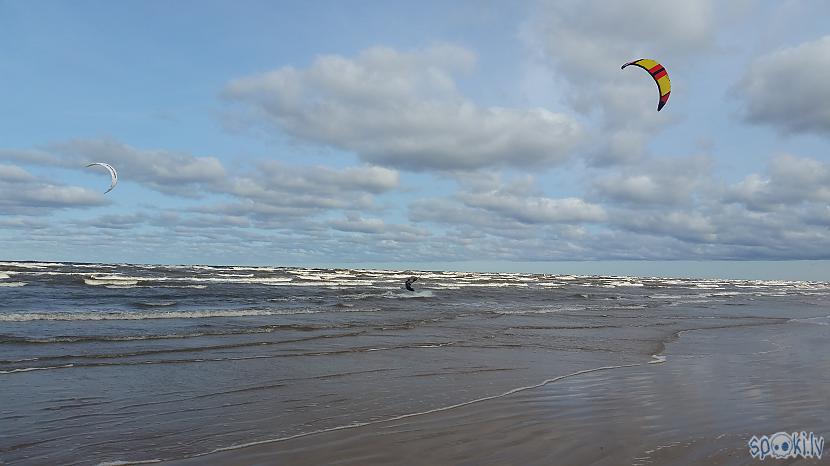 Nākoscaronā diena arī vējaina Autors: pyrathe Ar metāla detektoru pa pludmali 2020 (septembris)
