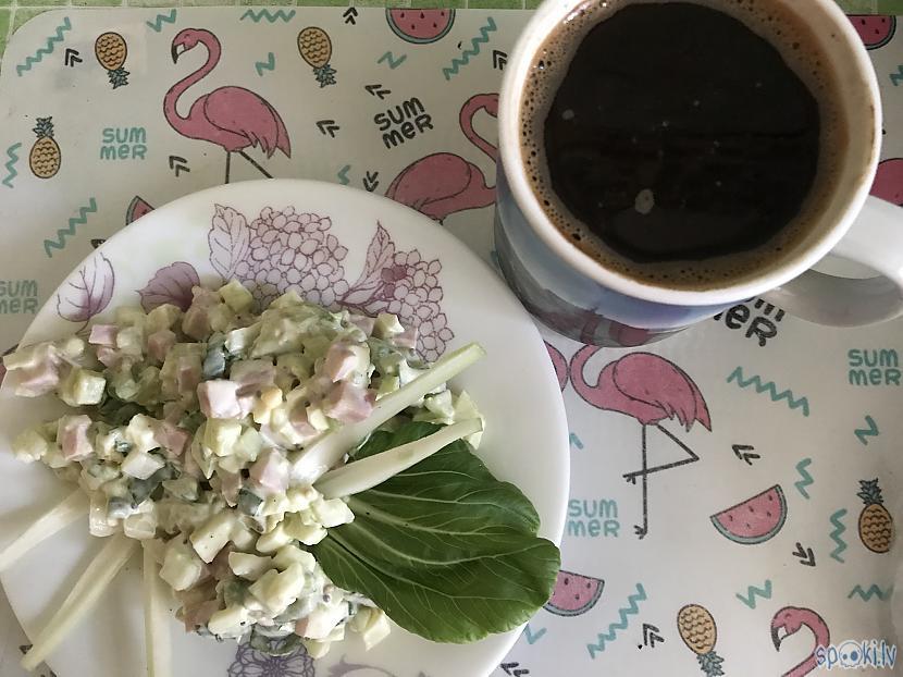 Nu ko kafija gatava salāti arī... Autors: ezkins Ko ēdīsim brokastīs?