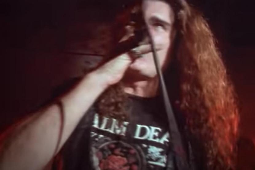 No videoklipa quotPull Me... Autors: Fosilija Kad Dream Theater spēlēja kaveri "Metallica" ar grupas "Napalm Death" vokālistu