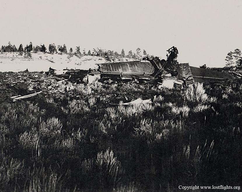  Autors: Testu vecis Komerciālo lidaparātu katastrofu bildes (Četrdesmitie)