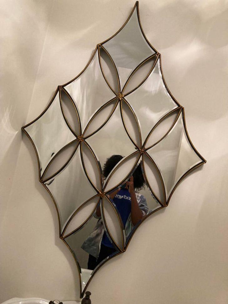Spogulis kādā mājā Kāpēc vajag... Autors: The Diāna 20 lietas, kuru dizaineri droši vien bija jocīgi cilvēki