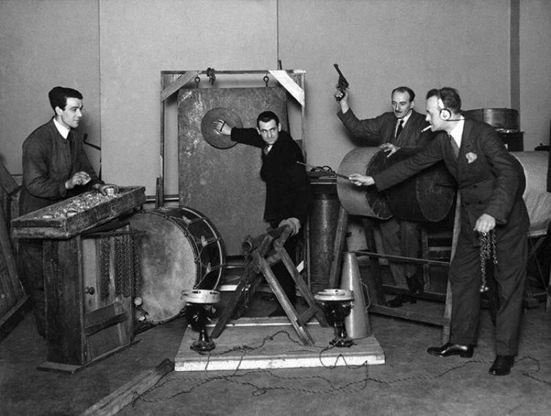 BBC Sound Effects Section 1927... Autors: Zibenzellis69 Interesantas un retas retro fotogrāfijas (40 fotoattēli)
