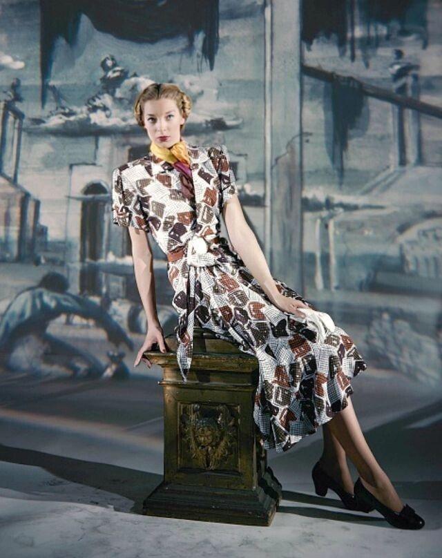 Vogue 1947 gada marts Autors: Zibenzellis69 Laika kapsula. 40 x. gadu modes žurnālu fotogrāfijas