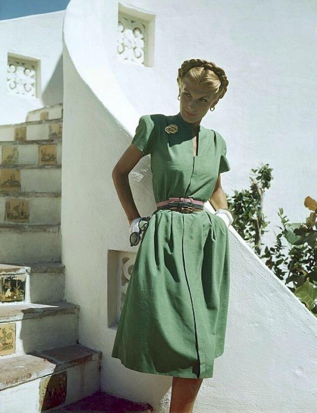 Bijou Barrington Glamour 1945... Autors: Zibenzellis69 Laika kapsula. 40 x. gadu modes žurnālu fotogrāfijas