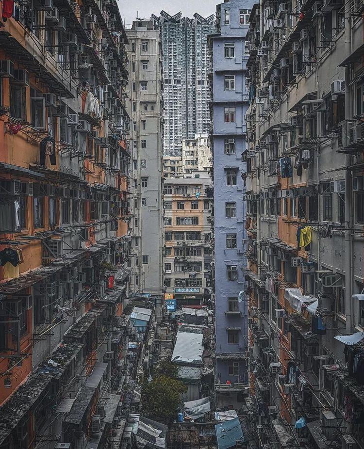 Mūri un balkoni Autors: Zibenzellis69 Daži urbanizācijas piemēri, kas rada vēlmi pamest pilsētu un apmesties laukos