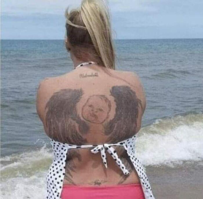  Autors: matilde 21 briesmīga tetovējuma piemērs
