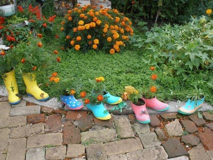 Tie var būt pat veci apavi Autors: Zibenzellis69 Padoms no interneta: Brīnišķīgas idejas neparastai puķu dobei