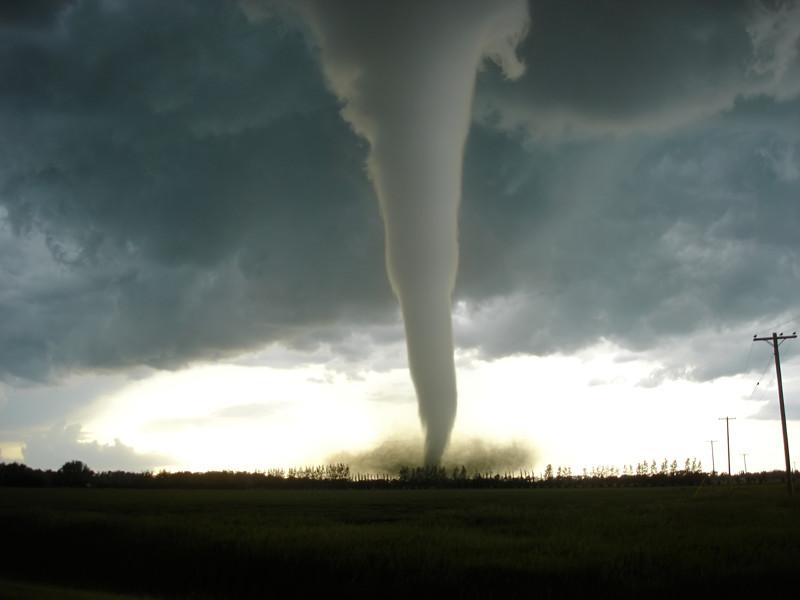 TornadoPiltuves formas gaisa... Autors: Zibenzellis69 Dabas parādību piemēri, kas var nobiedēt daudz vairāk nekā nāvējošākās radības